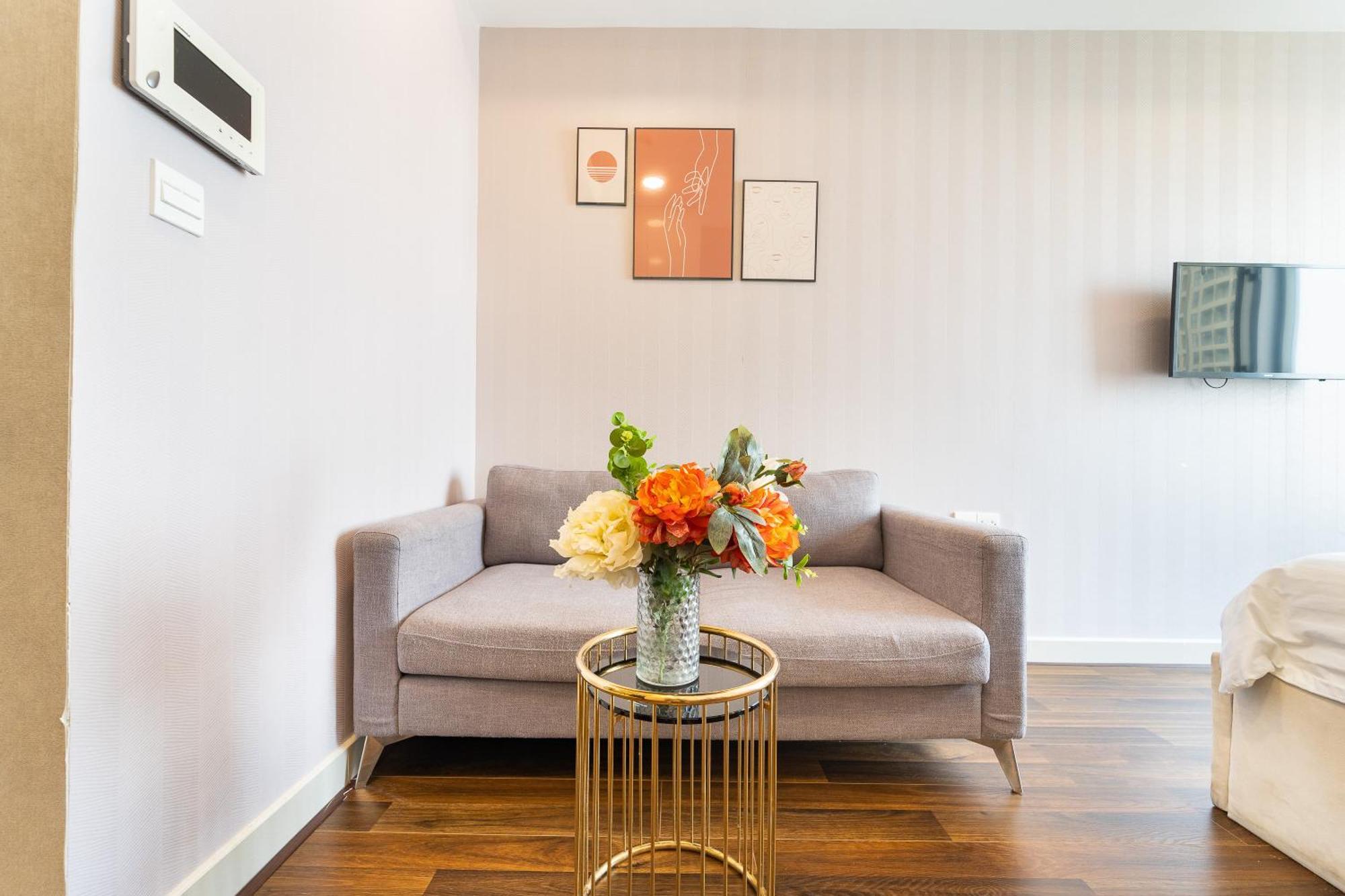 Rem Rivergate Garden Pool Signature - Free 4G Sim For 3 Nights Booking Ho Chi Minh City Exterior photo